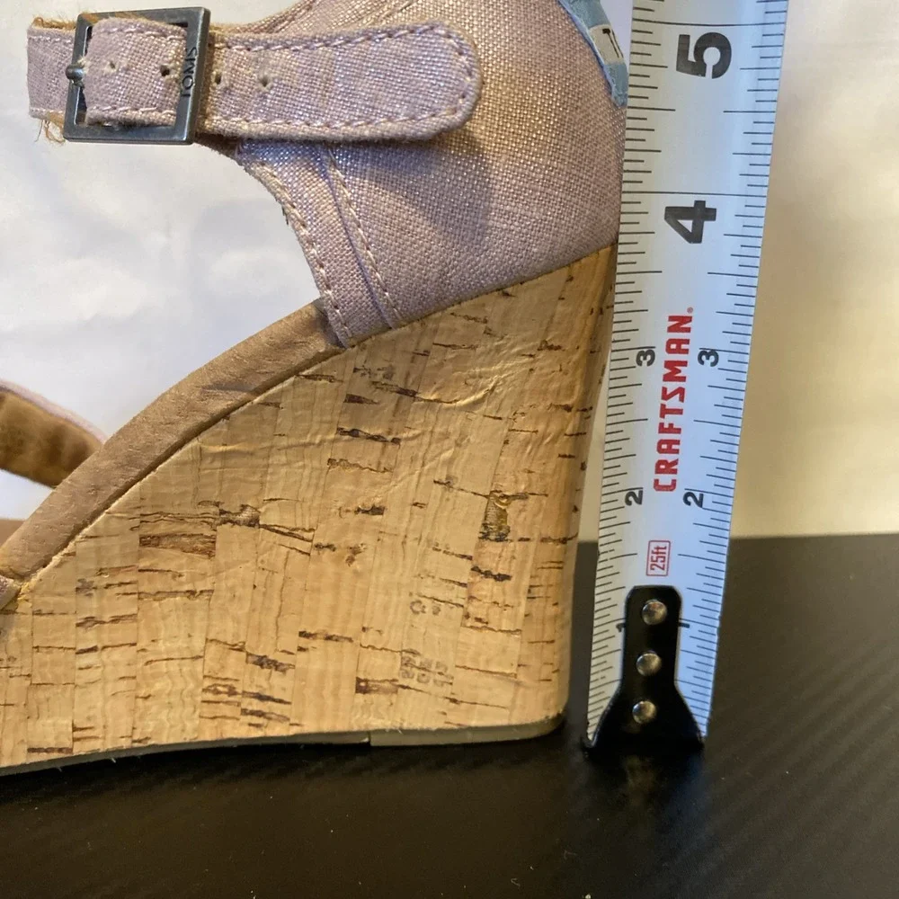 W8 TOMS Strappy Cork Wedge Sierra Sandal High Heels Purple Lilac‎ Metallic